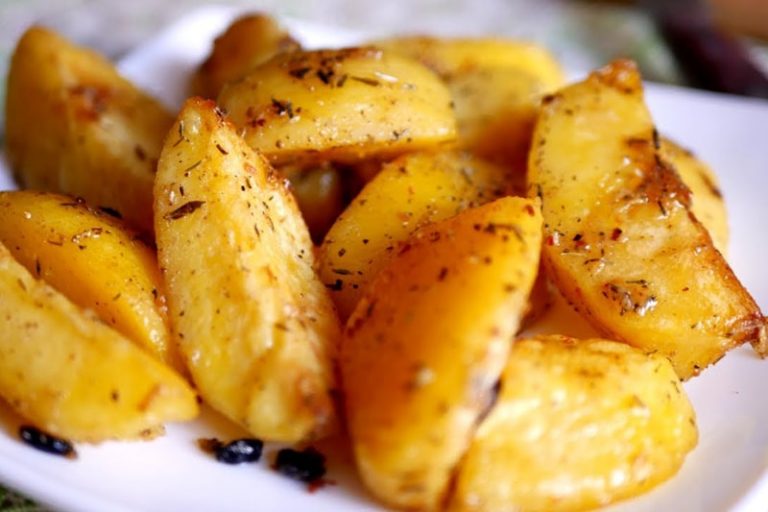 Картошка по-деревенски в духовке – 10 самых вкусных пошаговых рецептов .