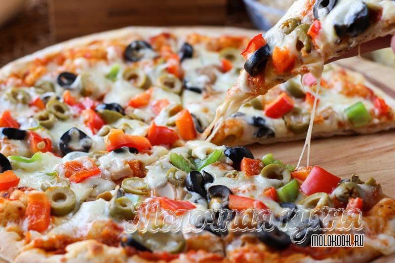 Самые быстрые рецепты вкусного теста на пиццу без дрожжей